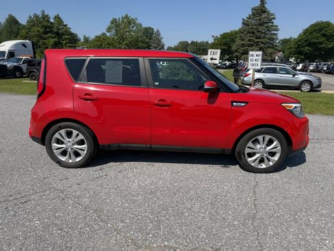 Used 2016 Kia Soul ! w/ Premium Package FWD image 6