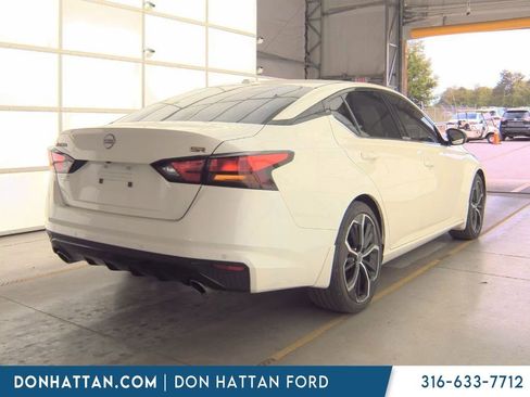 Used 2025 Nissan Altima 2.5 SR FWD image 5
