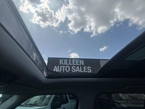 Used 2019 Land Rover Range Rover HSE image 28