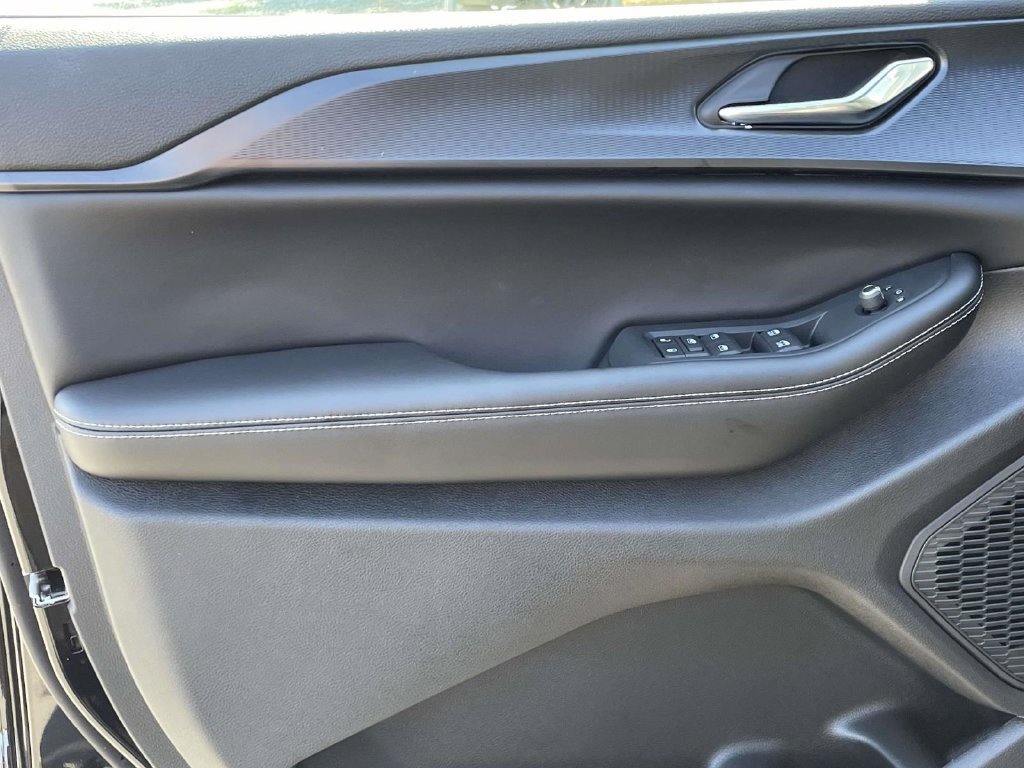 New 2027 Jeep Grand Cherokee 4WD image 24