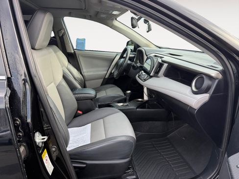 Used 2013 Toyota RAV4 Limited image 19