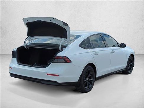 New 2025 Honda Accord SE image 2