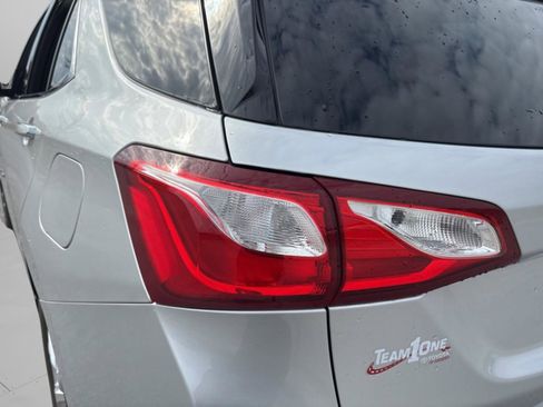 Used 2020 Chevrolet Equinox Premier image 31