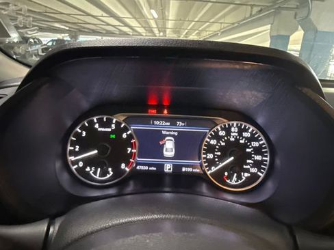 Used 2024 Nissan Sentra SV FWD image 7