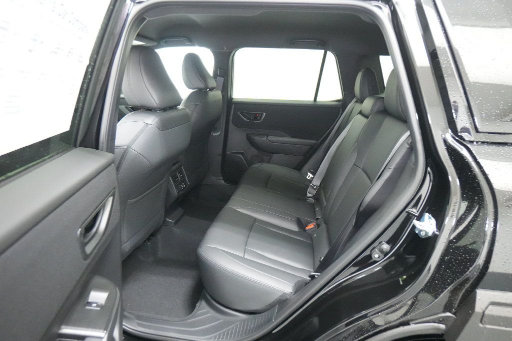 Used 2026 Subaru Outback Premium AWD/4WD image 17