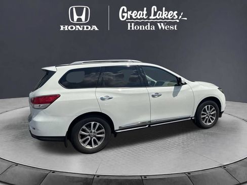 Used 2016 Nissan Pathfinder SL w/ SL Tech Package AWD/4WD image 10