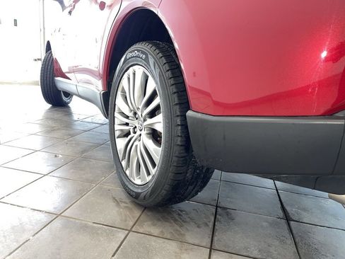 Used 2021 Toyota Venza XLE w/ Softex Package image 17