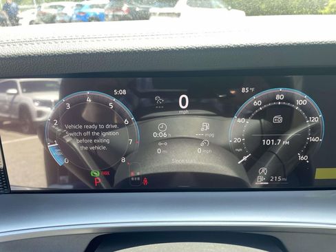 New 2026 Volkswagen Tiguan SE R-Line FWD image 18