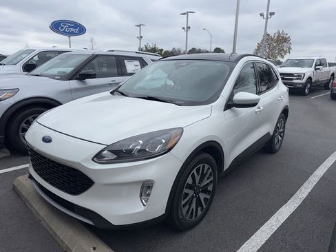 Certified 2020 Ford Escape SEL image 2