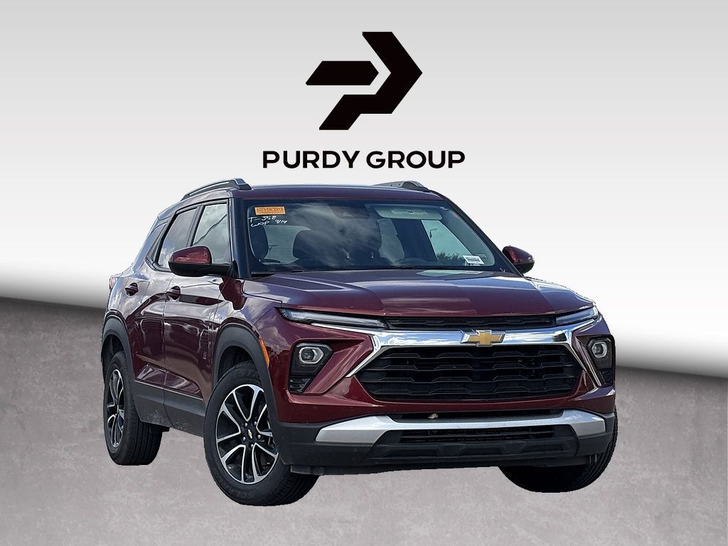 Used 2025 Chevrolet TrailBlazer LT FWD image 1