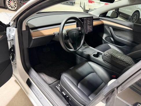 Used 2023 Tesla Model 3 Standard Range RWD image 3