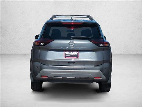 Used 2023 Nissan Rogue SV w/ SV Premium B Package image 7