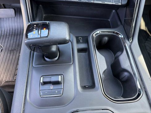 Used 2024 GMC Sierra 1500 AT4 w/ Technology Package image 12