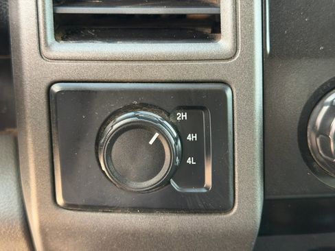 Used 2020 Ford F550 4x4 Crew Cab Super Duty image 12