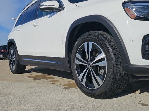 Certified 2025 Mercedes-Benz GLB 250 4MATIC image 5