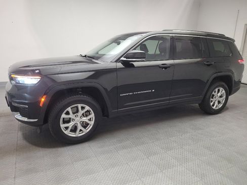 Used 2023 Jeep Grand Cherokee L Limited AWD/4WD image 2