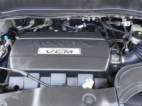 Used 2010 Honda Pilot Touring image 37