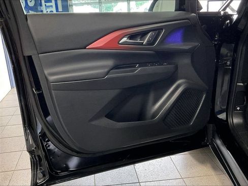 Used 2024 Chevrolet Equinox EV RS FWD image 9