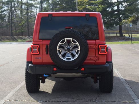 Used 2023 Jeep Wrangler Unlimited Rubicon 4xe w/ Steel Bumper Group image 24