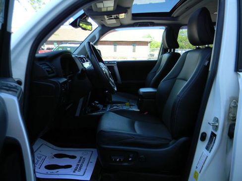 Used 2022 Toyota 4Runner SR5 Premium w/ Moonroof Package AWD/4WD image 19