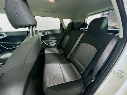 Used 2024 Kia Soul LX w/ Option Group 015 image 25