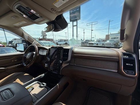 Used 2019 RAM 1500 Limited AWD/4WD image 30