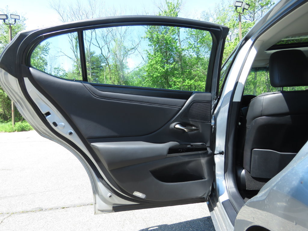 Used 2024 Lexus ES 350 w/ Premium Package FWD image 20