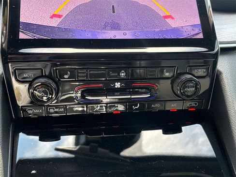 New 2025 Jeep Grand Cherokee Limited w/ Luxury Tech Group II image 23