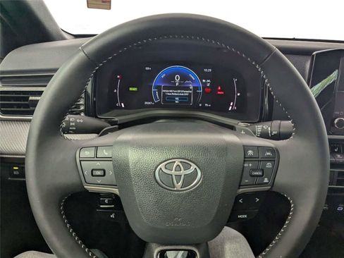 Certified 2025 Toyota Camry SE w/ Convenience Package FWD image 15
