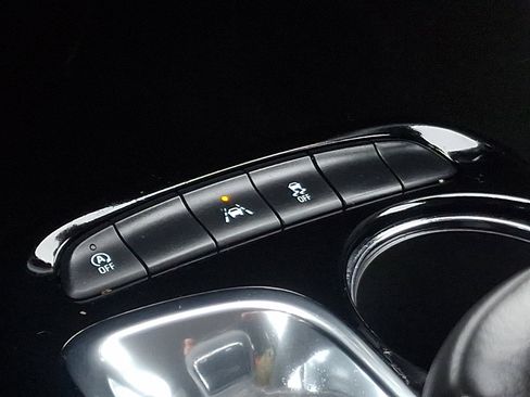 Used 2023 Buick Encore GX Select image 23