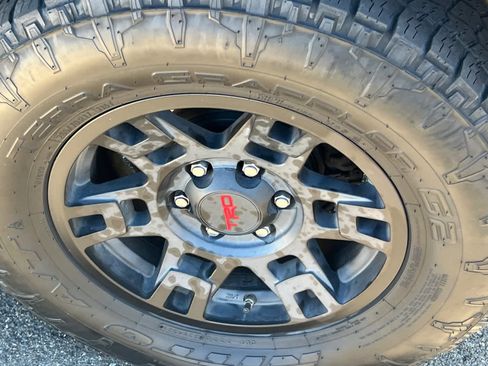 Used 2019 Toyota 4Runner SR5 Premium image 22