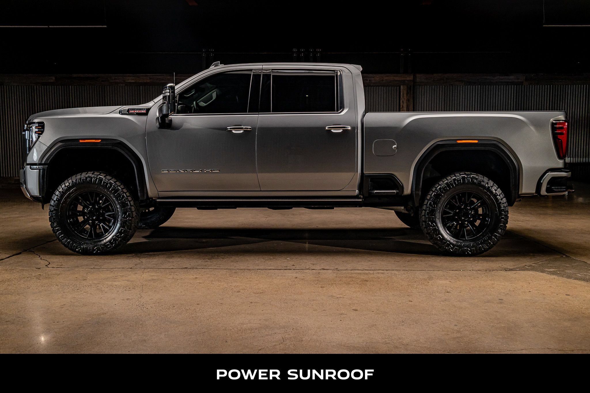 Used 2026 GMC Sierra 3500 Denali w/ Denali Reserve Package AWD/4WD image 6