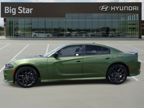 Used 2022 Dodge Charger R/T w/ Blacktop Package RWD image 2