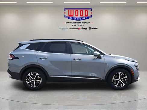 Used 2025 Kia Sportage EX w/ Premium Package FWD image 14