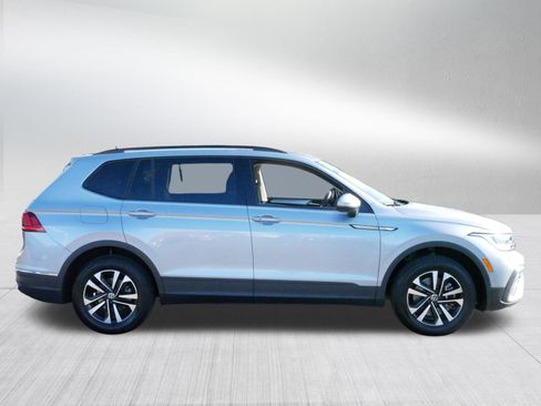 Certified 2024 Volkswagen Tiguan S image 8