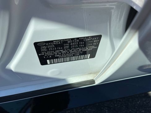 Used 2025 Hyundai Sonata SEL FWD image 30