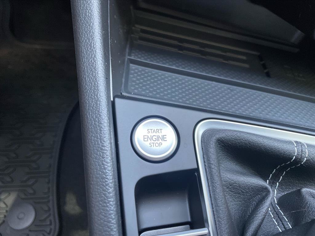 New 2026 Volkswagen Jetta SE FWD image 13