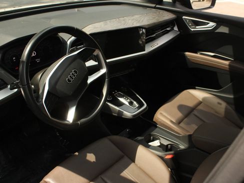 Used 2023 Audi Q4 e-tron Premium Plus w/ Premium Plus AWD/4WD image 17