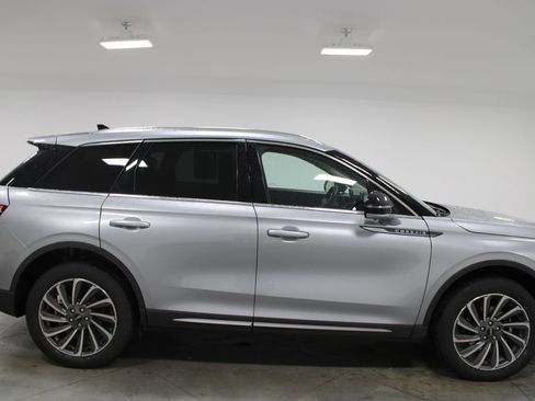 Used 2023 Lincoln Corsair Reserve w/ Equipment Group 201A AWD/4WD image 11