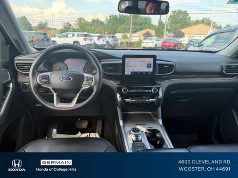 Used 2024 Ford Explorer Limited AWD/4WD image 14