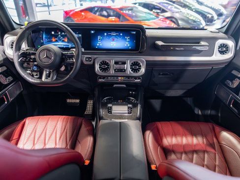 Used 2025 Mercedes-Benz G 63 AMG 4MATIC image 38