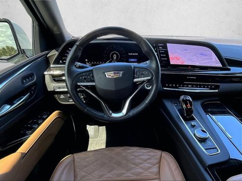 Used 2024 Cadillac Escalade ESV Sport w/ LPO, ONYX Package image 7