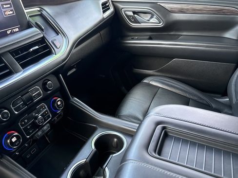 Used 2021 Chevrolet Tahoe Z71 image 25