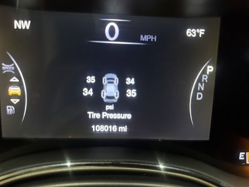 Used 2017 Jeep Grand Cherokee Laredo w/ Quick Order Package 23E image 28