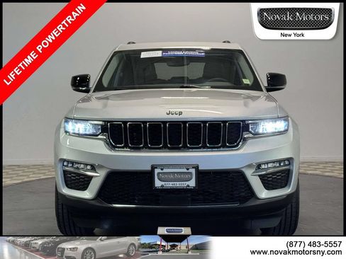 Used 2023 Jeep Grand Cherokee Limited AWD/4WD image 2