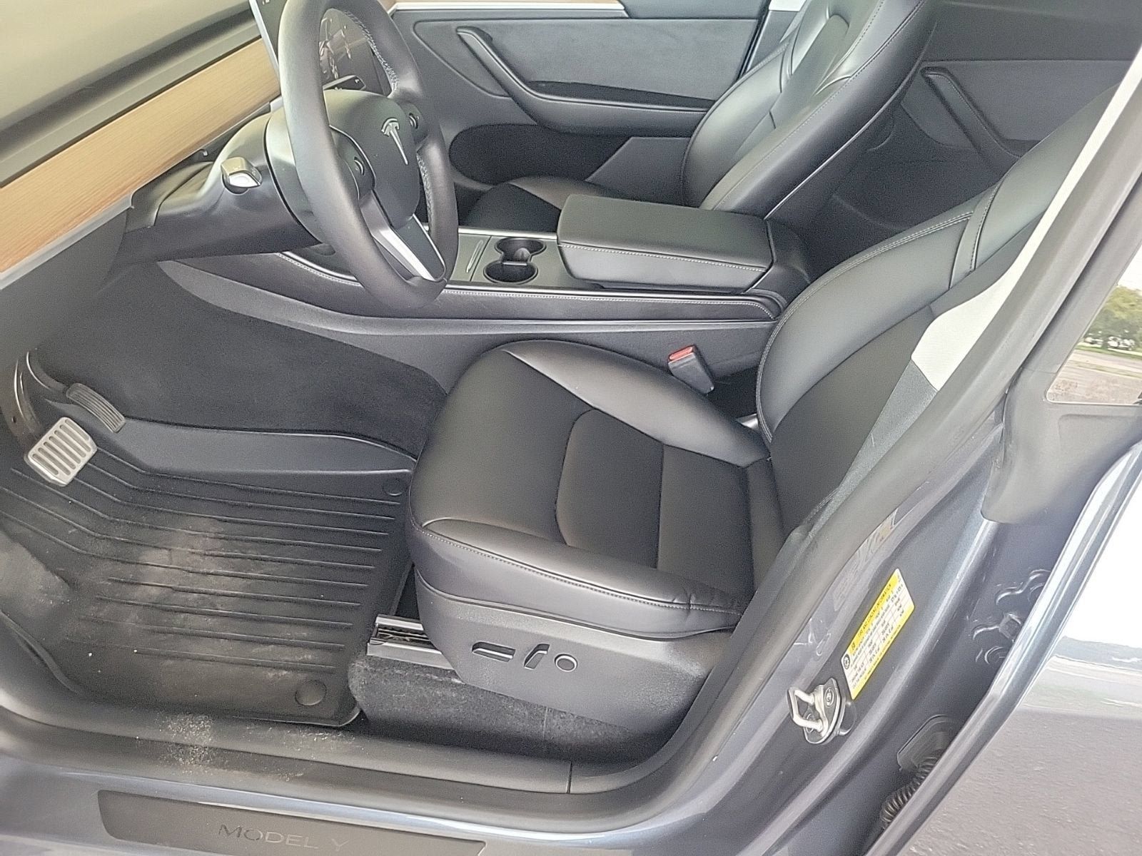 Used 2023 Tesla Model Y Long Range AWD/4WD image 11