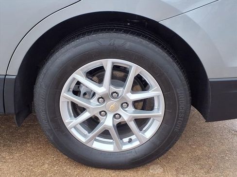 Used 2023 Chevrolet Equinox LT image 21