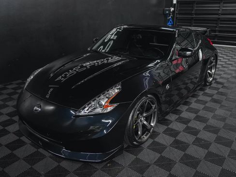 Used 2013 Nissan 370Z NISMO image 31