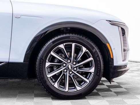 Used 2024 Cadillac Lyriq Sport AWD/4WD image 37