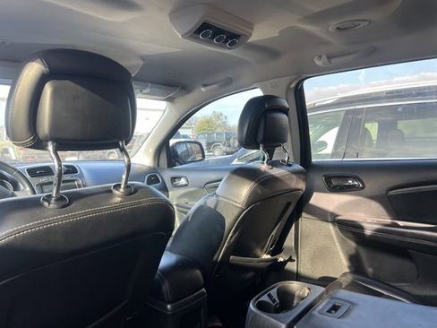 Used 2019 Dodge Journey Crossroad image 8